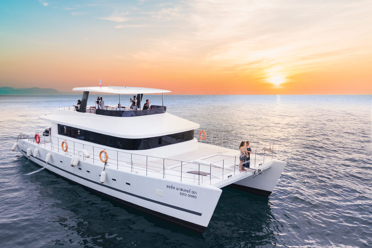 Power Catamaran